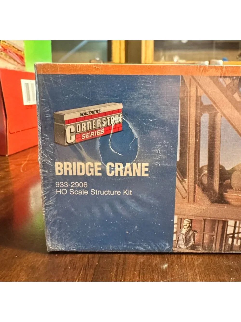 Walthers Cornerstone HO Scale Bridge Crane Kit Sealed Model Structure Empire Gas
